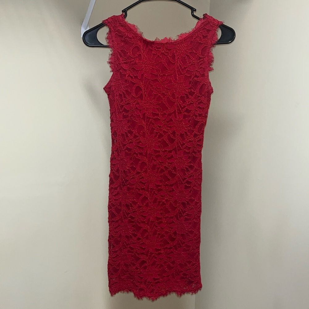 Lace fully lined dress. Worn one time. Beautiful.